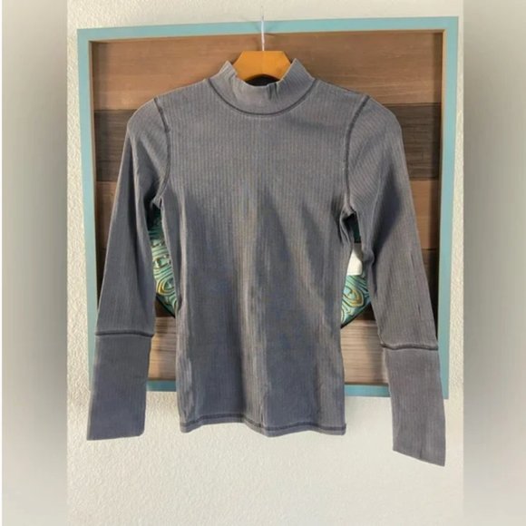 NWT Free People The Rickie Top in Charcoal - Picture 3 of 7